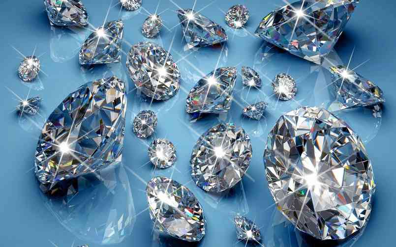 Kim cương là 1 loại khoáng chất rất quý hiếm, được xem là vua của các loại đá quý